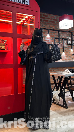 Abaya E Ramisha